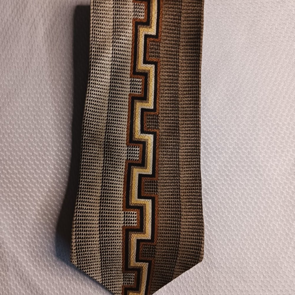 Screenplay by Martin Wong Men's Tie Size 62" Geometric Aztec Indian